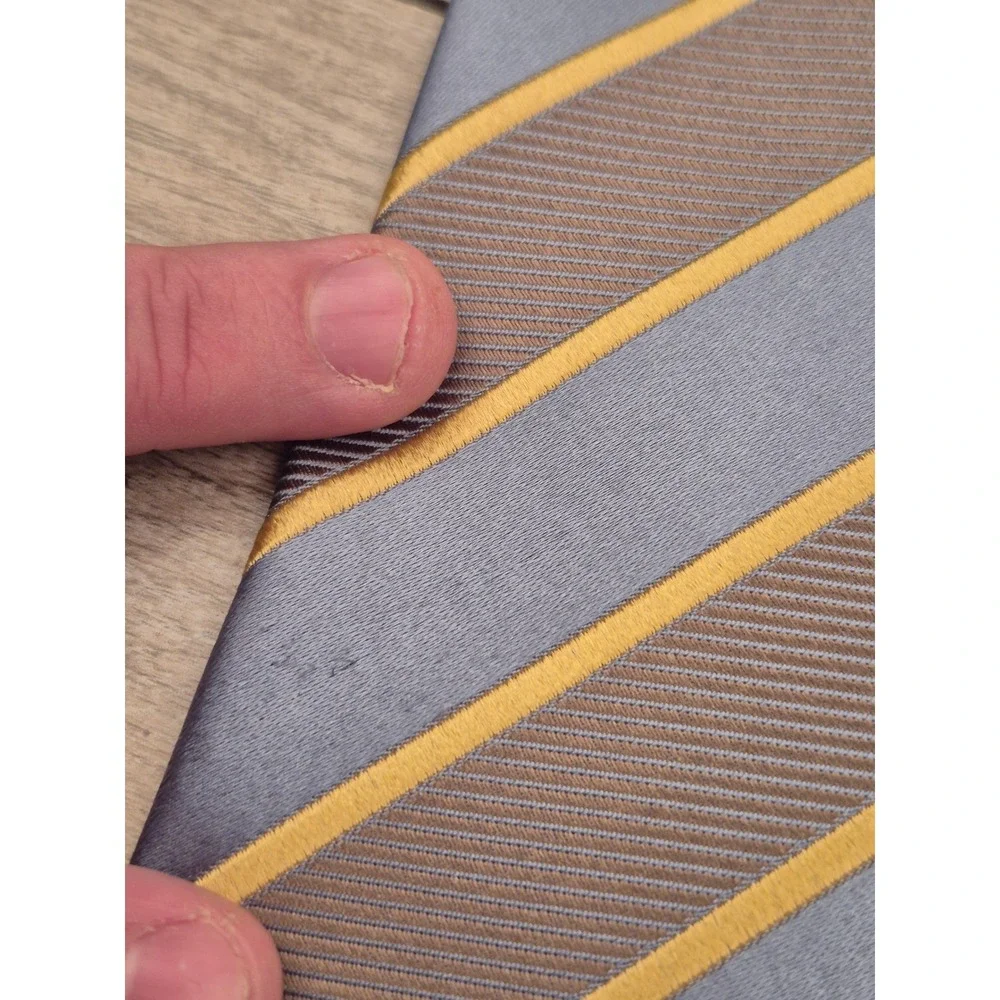 Charvet Mens Striped Silk Necktie Grey Bronze Gold Diagonal Pattern Business Tie